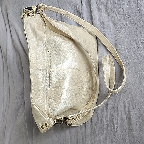 HOBO International Pier shoulder/crossbody in Pearled Silver - Picture 2 of 13